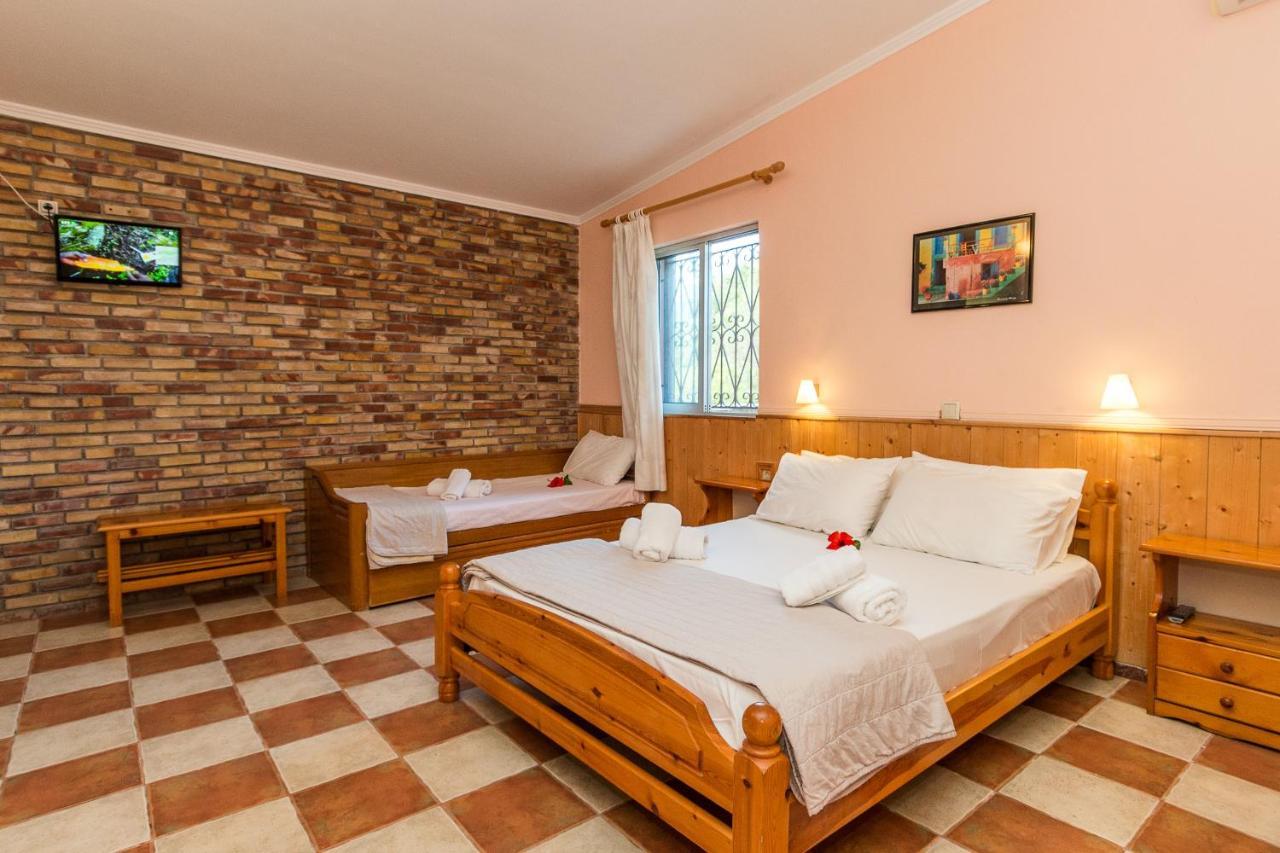 Artemis Vassilikos Aparthotel วาซิลิคอส ภายนอก รูปภาพ